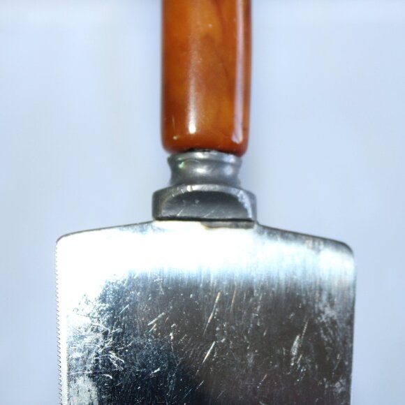 Vintage Cake Cutter Server Bakelite Handle Caramel Butterscotch No Markings 10" - Picture 7 of 8